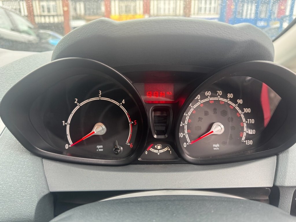 Used Ford Fiesta 2010 for sale - 77720353: Photo 12