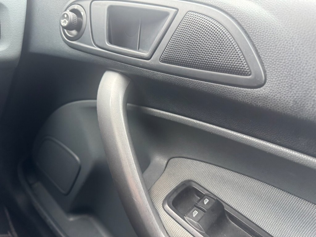 Used Ford Fiesta 2010 for sale - 77720353: Photo 15