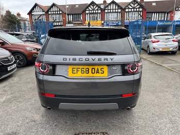 Used Land Rover Discovery Sport 2018 for sale - 78082677: Photo