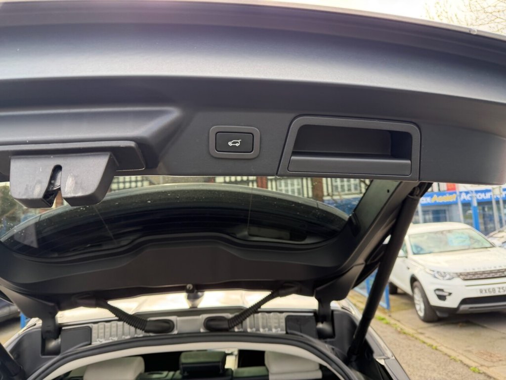 Used Land Rover Range Rover Velar 2020 for sale - 78016922: Photo 10