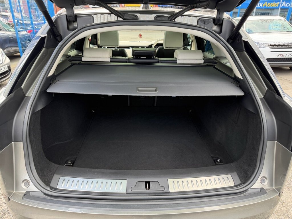 Used Land Rover Range Rover Velar 2020 for sale - 78016922: Photo 9