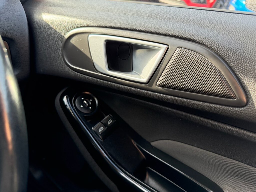 Used Ford Fiesta 2013 for sale - 77835912: Photo 16