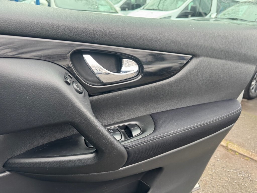 Used Nissan Qashqai 2015 for sale - 77680245: Photo 17