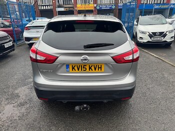 Used Nissan Qashqai 2015 for sale - 77680245: Photo