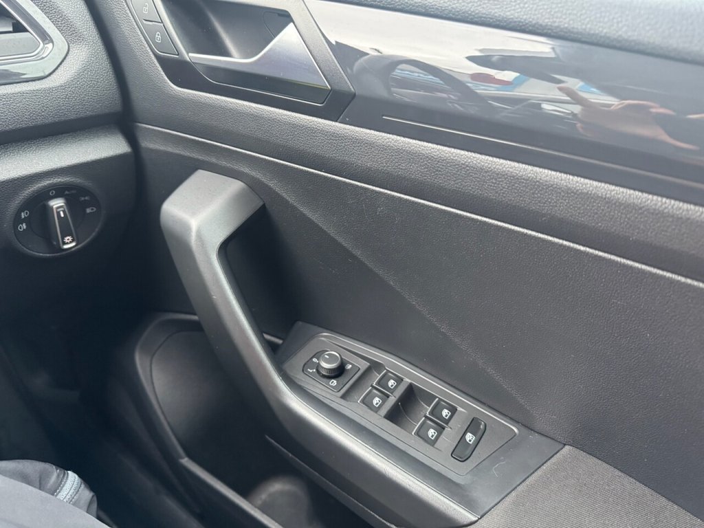 Used Volkswagen T-Roc 2018 for sale - 77582172: Photo 16