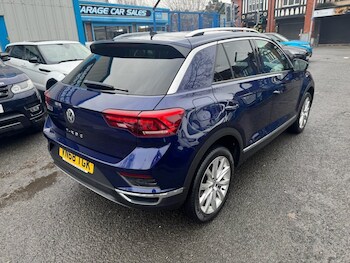 Used Volkswagen T-Roc 2018 for sale - 77582172: Photo