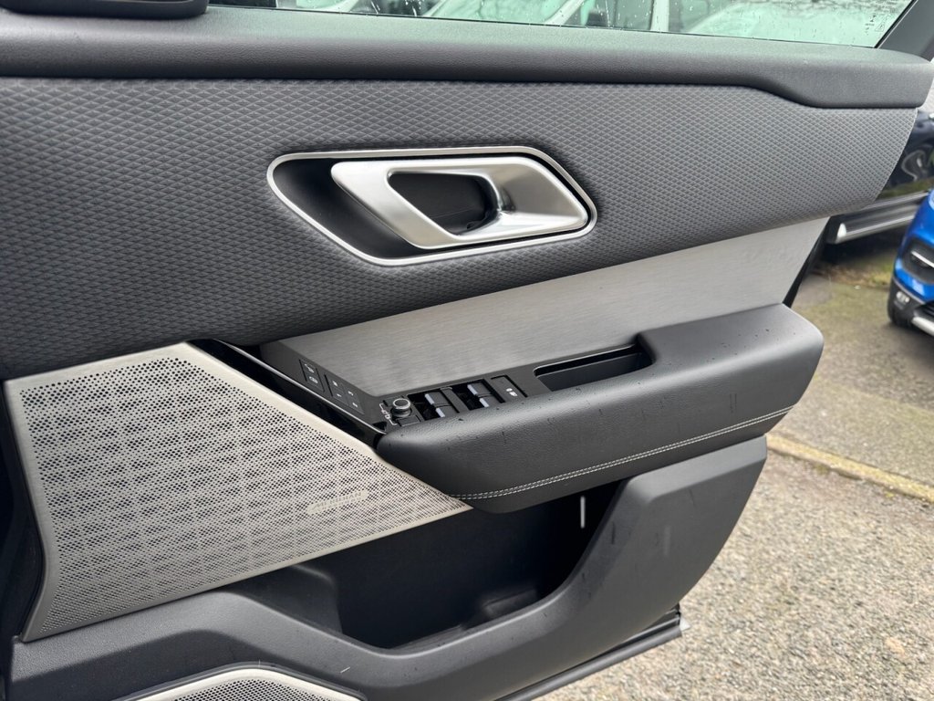 Used Land Rover Range Rover Velar 2019 for sale - 77582164: Photo 17