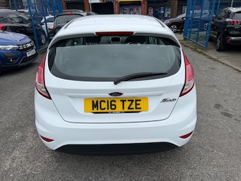 Used Ford Fiesta 2016 for sale - 78097030: Photo