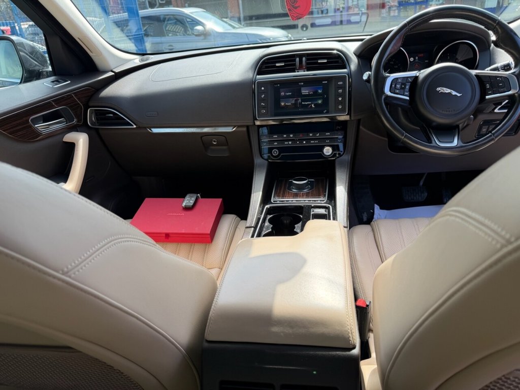 Used Jaguar F-Pace 2018 for sale - 78167315: Photo 12