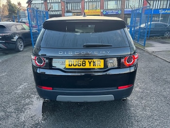 Used Land Rover Discovery Sport 2018 for sale - 77582156: Photo