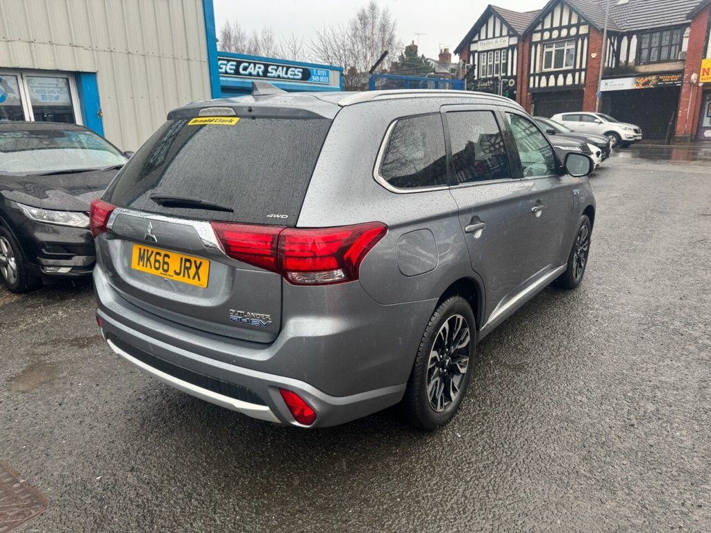 Used Mitsubishi Outlander 2016 for sale - 77621284: Photo 3