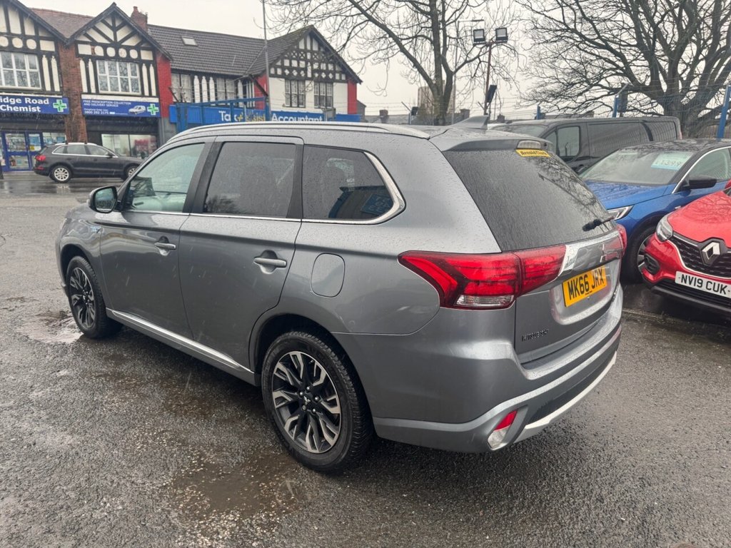 Used Mitsubishi Outlander 2016 for sale - 77621284: Photo 5