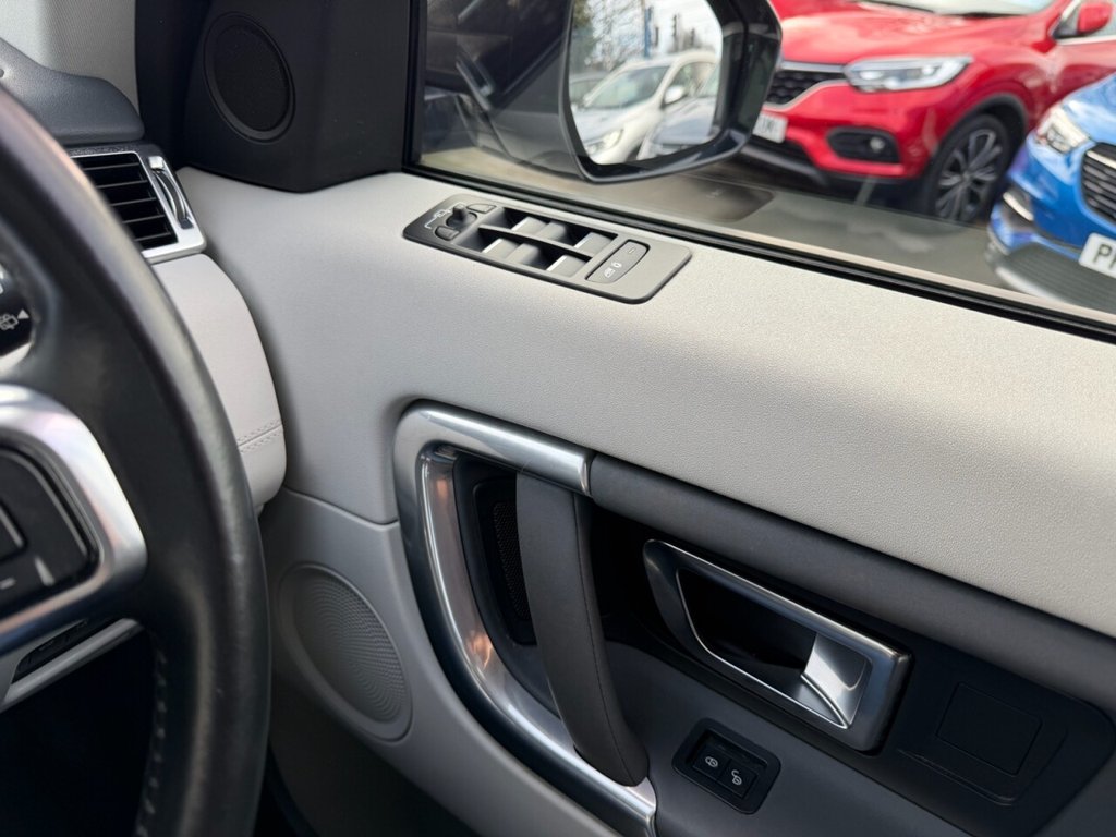 Used Land Rover Discovery Sport 2018 for sale - 77779934: Photo 17