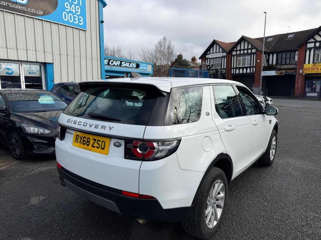 Used Land Rover Discovery Sport 2018 for sale - 77779934: Photo 3