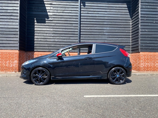 Used Ford Fiesta 2015 for sale - 75561331: Photo 8
