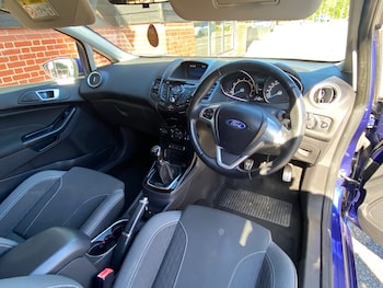 Used Ford Fiesta 2015 for sale - 78427340: Photo