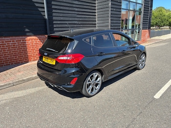 Used Ford Fiesta 2018 for sale - 79099371: Photo