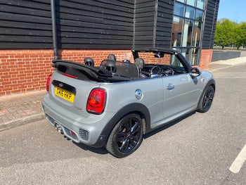 Used MINI Convertible 2016 for sale - 79733622: Photo