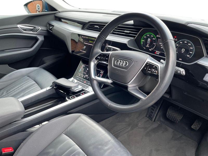 Used Audi e-tron 2020 for sale - 77901152: Photo 3