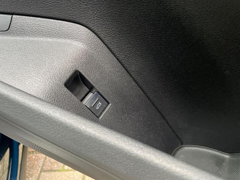 Used Audi e-tron 2020 for sale - 77901152: Photo 35