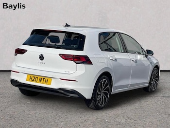 Used Volkswagen Golf 2023 for sale - 78513440: Photo