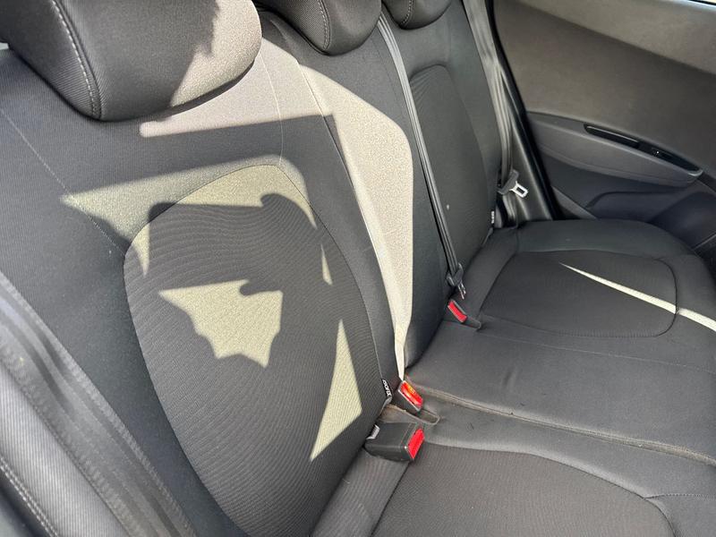 Used Hyundai i10 2019 for sale - 77910569: Photo 34