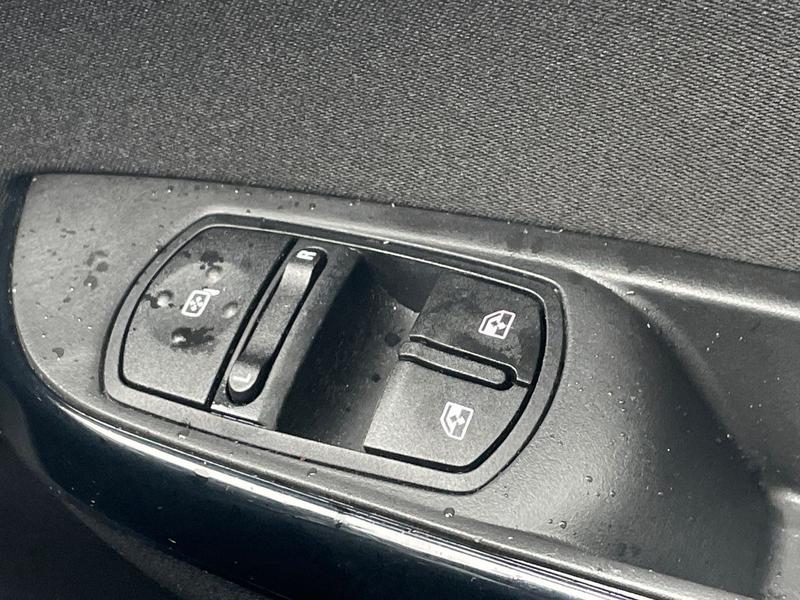 Used Vauxhall Corsa 2019 for sale - 77910590: Photo 17