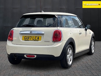 Used MINI Hatch 2017 for sale - 75392011: Photo