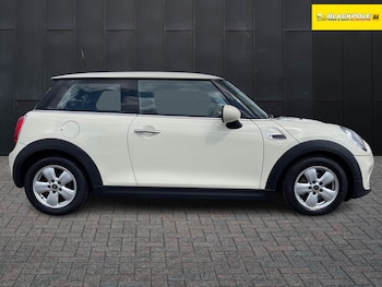 Used MINI Hatch 2017 for sale - 75392011: Photo
