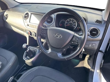 Used Hyundai i10 2019 for sale - 78323895: Photo