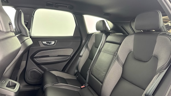 Used Volvo XC60 2021 for sale - 75244445: Photo 49