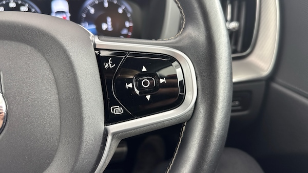 Used Volvo XC60 2021 for sale - 75244445: Photo 56