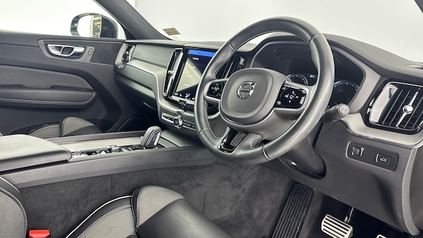 Used Volvo XC60 2021 for sale - 75244445: Photo 9