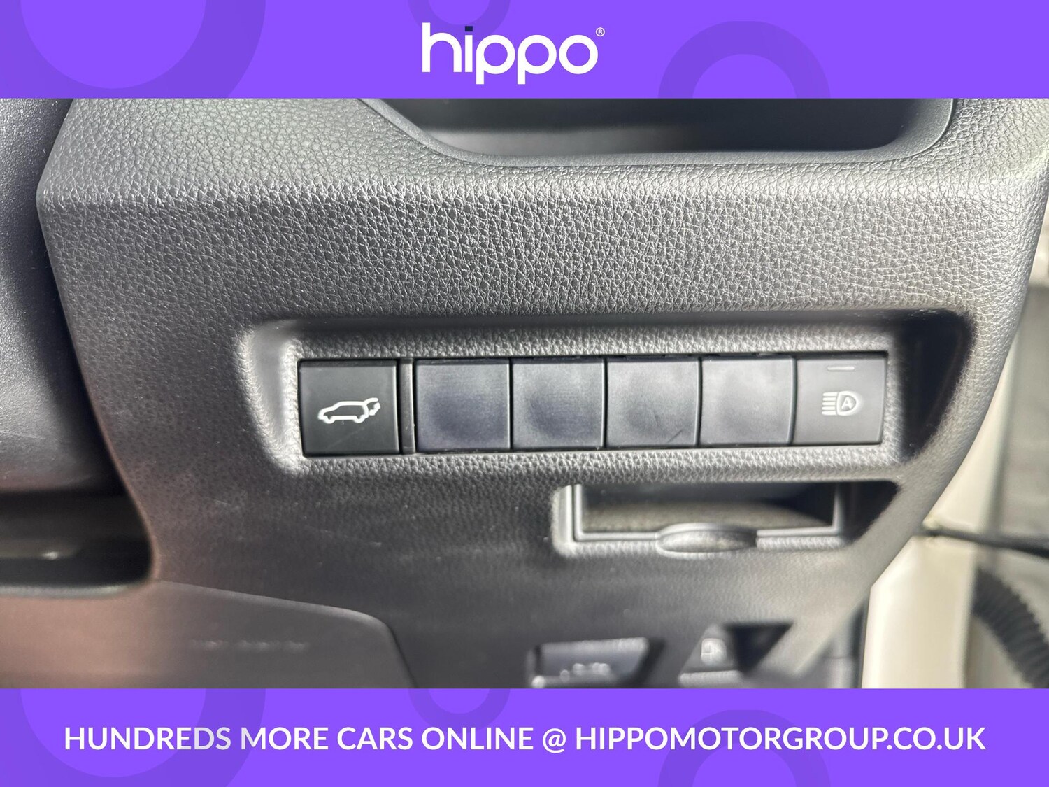 Used Toyota RAV4 2020 for sale - 76976001: Photo 25