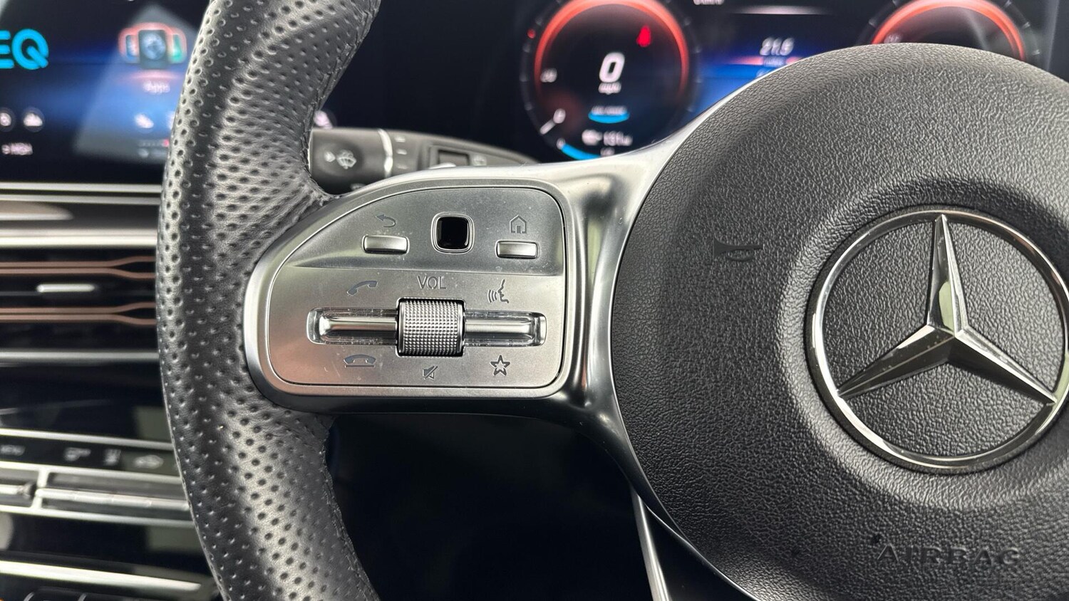 Used Mercedes-Benz EQC for sale - 77824124: Photo 21