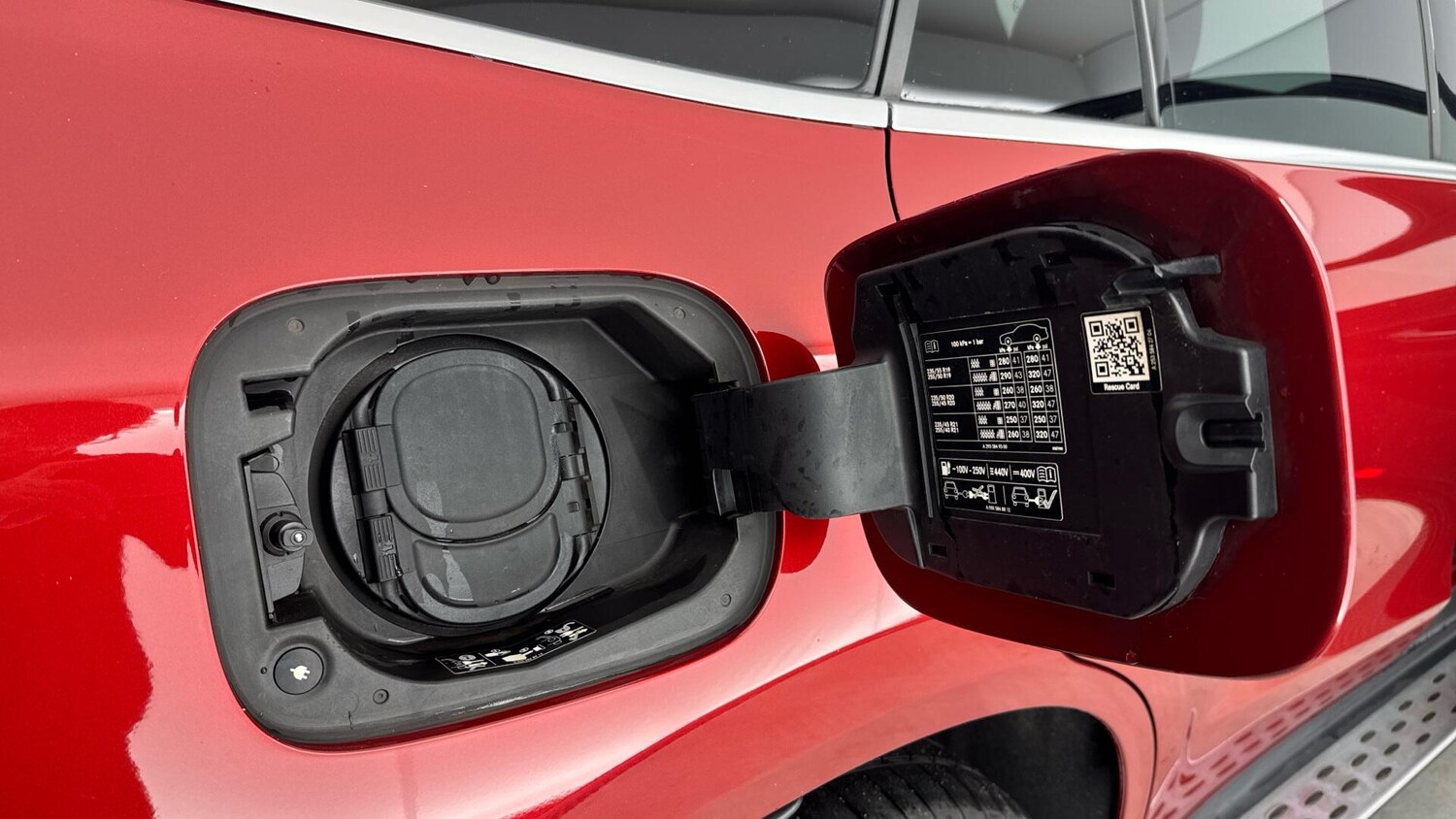 Used Mercedes-Benz EQC for sale - 77824124: Photo 29