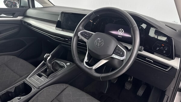Used Volkswagen Golf 2024 for sale - 76040379: Photo 9