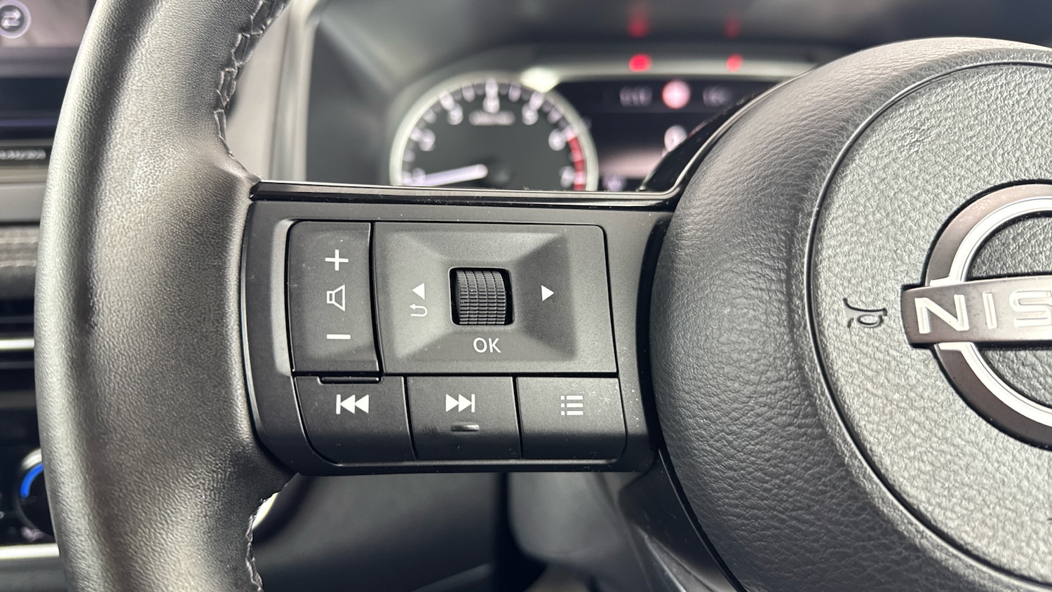 Used Nissan Qashqai 2024 for sale - 76045796: Photo 55