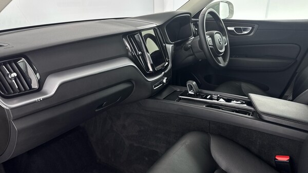 Used Volvo XC60 2021 for sale - 75583122: Photo 10