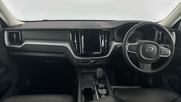 Used Volvo XC60 2021 for sale - 75583122: Photo 46