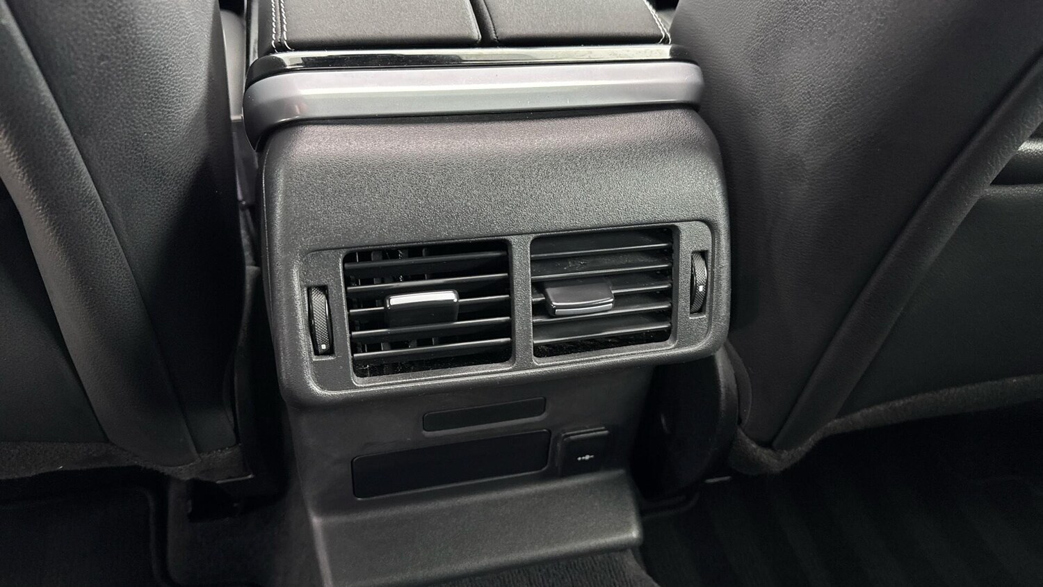 Used Land Rover Range Rover Velar 2023 for sale - 78047497: Photo 16