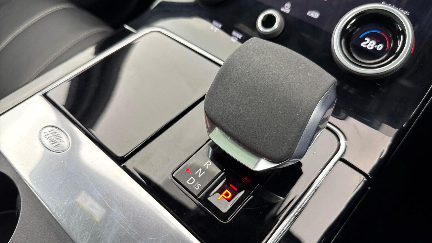 Used Land Rover Range Rover Velar 2023 for sale - 78047497: Photo 24