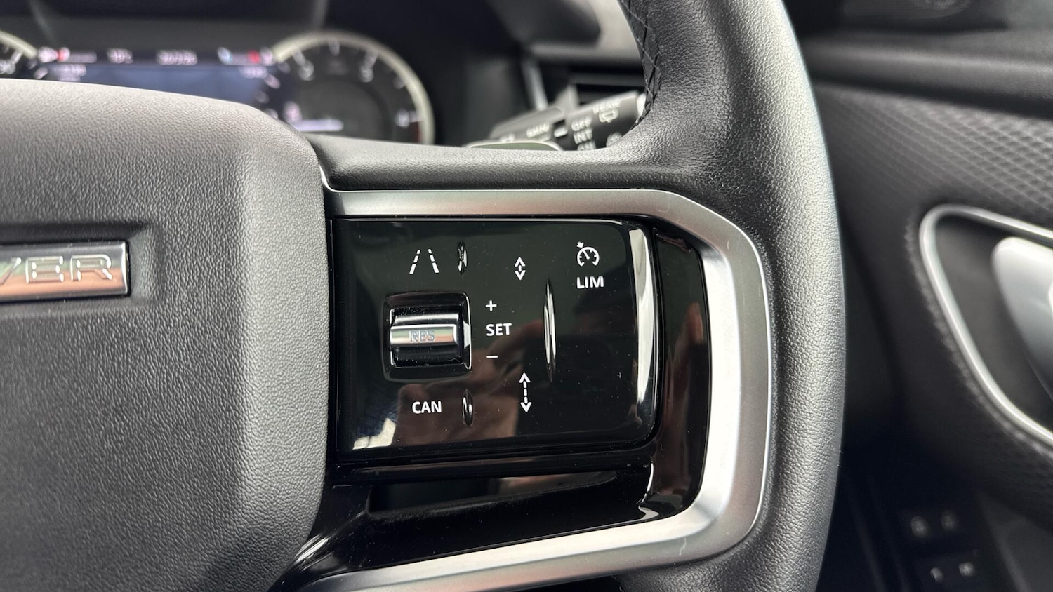 Used Land Rover Range Rover Velar 2023 for sale - 78047497: Photo 28