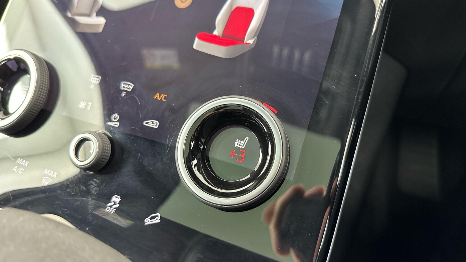 Used Land Rover Range Rover Velar 2023 for sale - 78047497: Photo 34