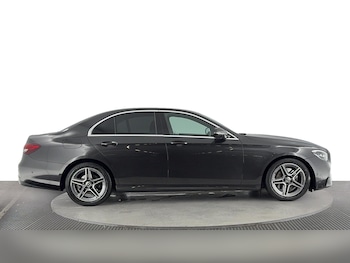 Used Mercedes-Benz E-Class 2023 for sale - 76207618: Photo 3