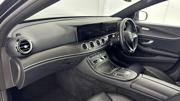 Used Mercedes-Benz E-Class 2023 for sale - 76207618: Photo 44