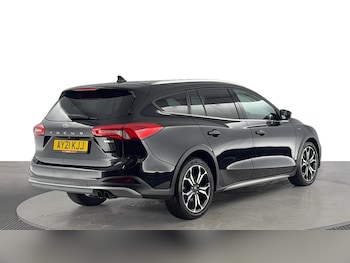 Used Ford Focus 2021 for sale - 75406281: Photo