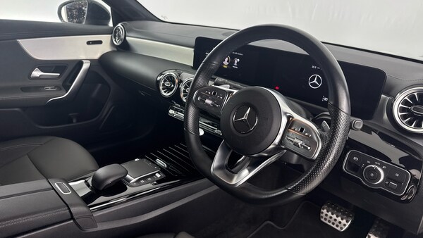 Used Mercedes-Benz CLA 2022 for sale - 76252523: Photo 9