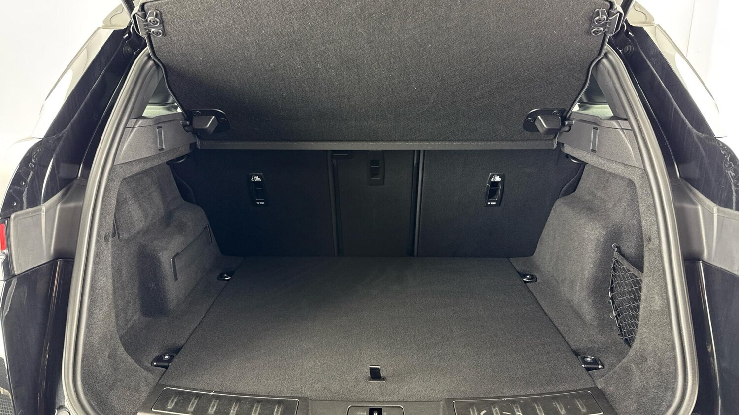 Used Land Rover Range Rover Evoque 2023 for sale - 78185443: Photo 15