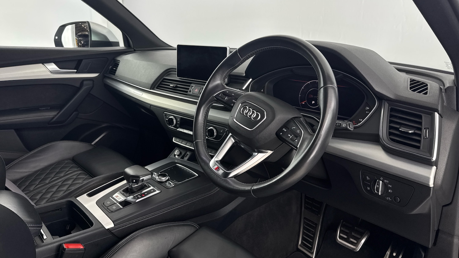 Used Audi Q5 2018 for sale - 76115631: Photo 10